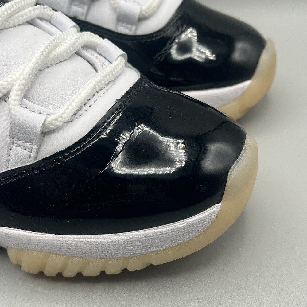 2023 Nike Jordan 11 XI Gratitude Defining Moment Retro Shoes - Men's Size 9 USED - Picture 5 of 9